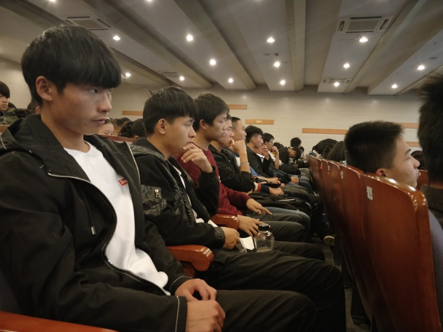 学生.png 学生.png